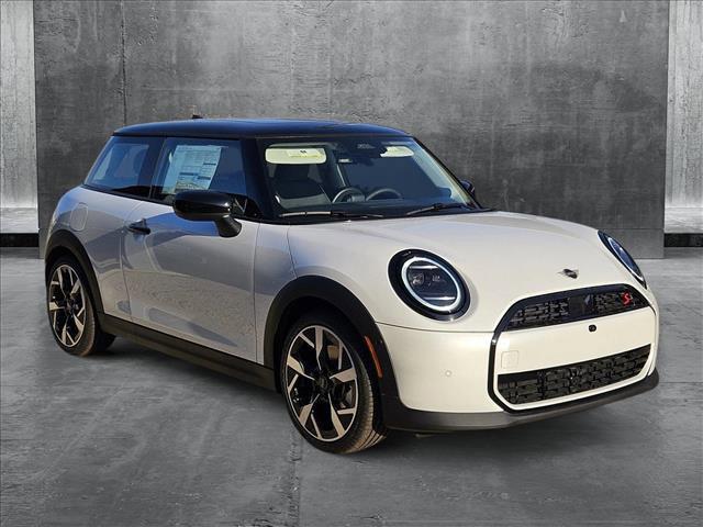 new 2025 MINI Hardtop car, priced at $37,295