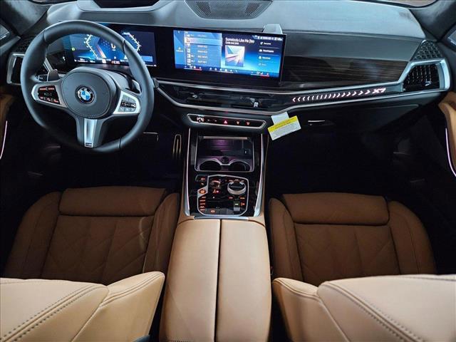 new 2025 BMW X7 car, priced at $99,310