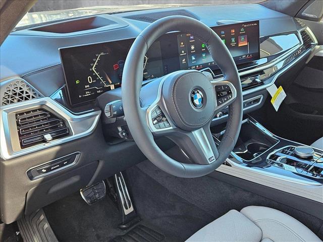 new 2025 BMW X7 car, priced at $100,925