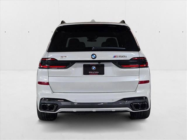 new 2026 BMW X7 car, priced at $125,135