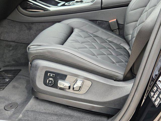new 2026 BMW X7 car, priced at $99,575