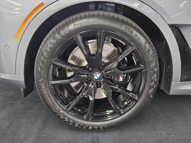 new 2026 BMW X7 car, priced at $103,135