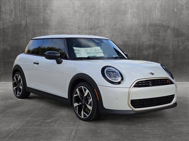 new 2025 MINI Hardtop car, priced at $35,595