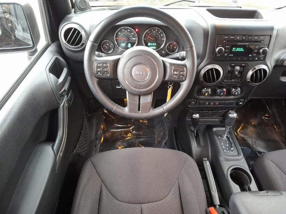 used 2013 Jeep Wrangler Unlimited car, priced at $17,900