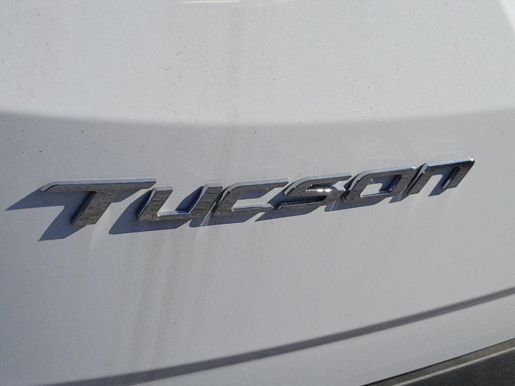 new 2024 Hyundai TUCSON Hybrid car, priced at $42,320