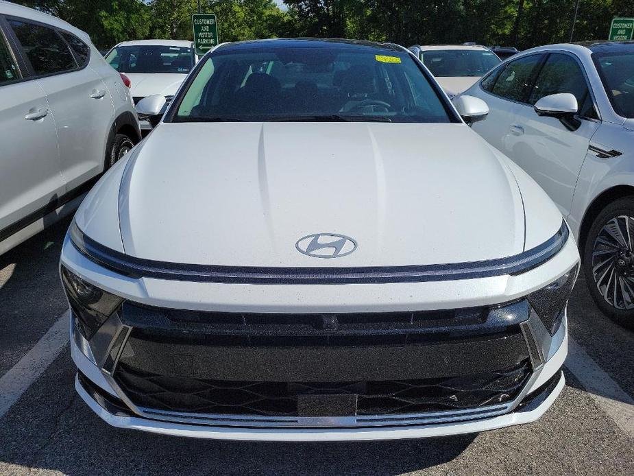 new 2024 Hyundai Sonata Hybrid car, priced at $39,390