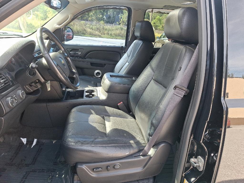 used 2013 Chevrolet Suburban car, priced at $7,990