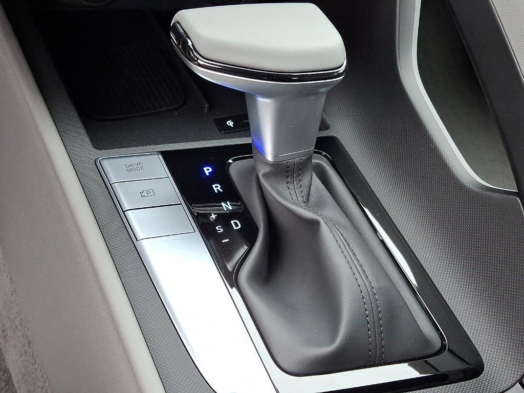 new 2025 Hyundai Elantra car, priced at $25,535