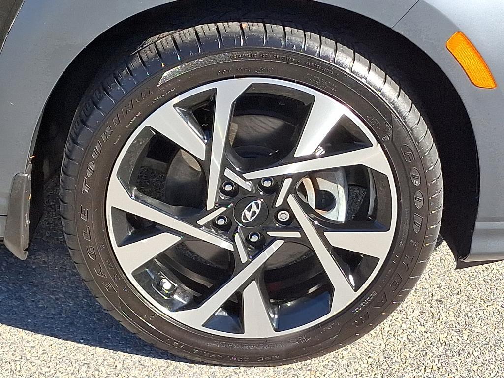 used 2022 Hyundai Kona car, priced at $22,999