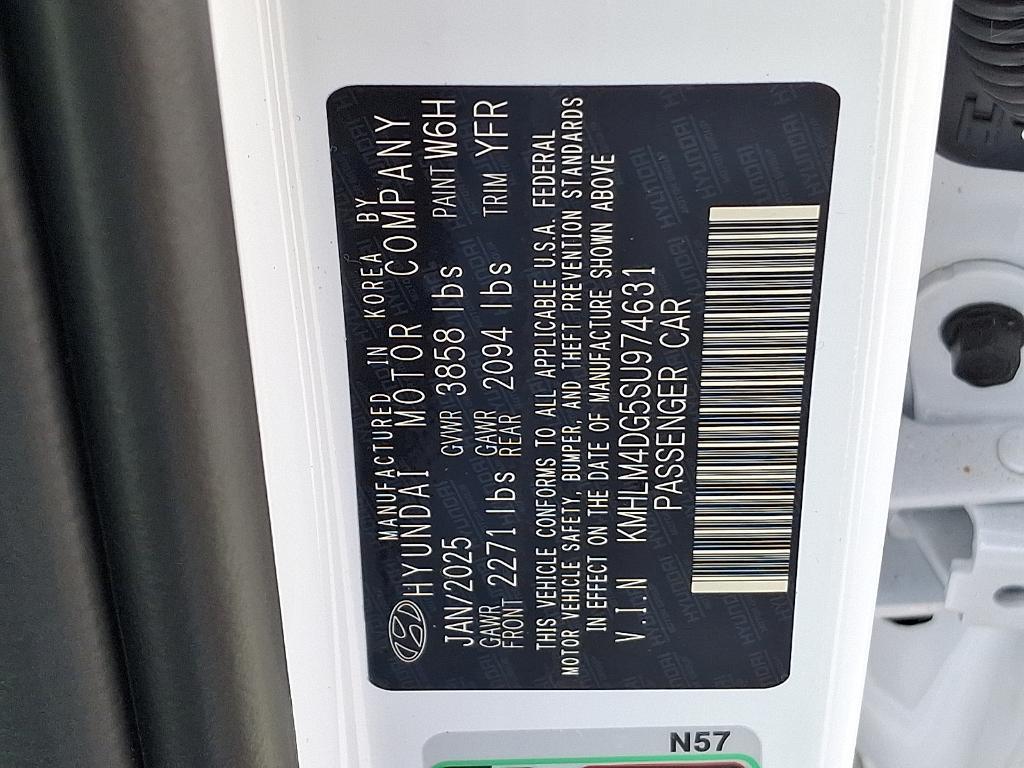 new 2025 Hyundai Elantra car, priced at $25,515