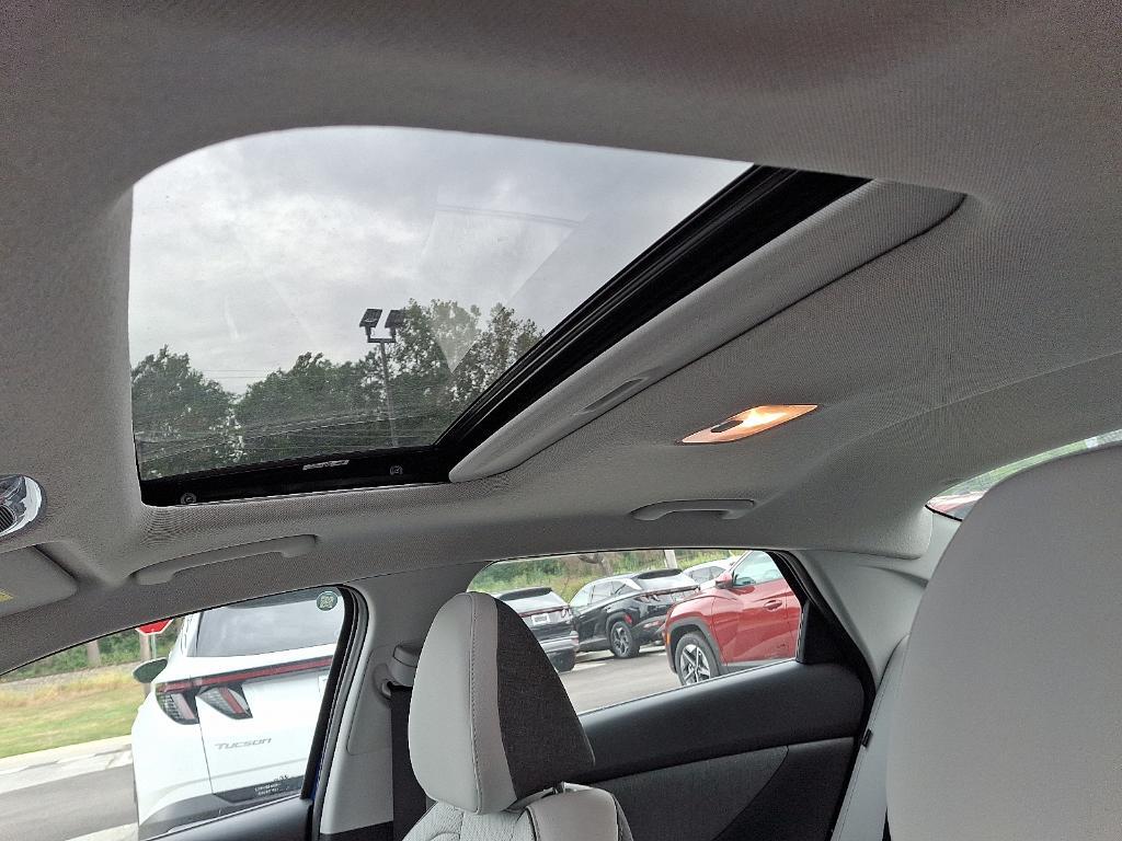 new 2025 Hyundai Elantra car, priced at $28,630