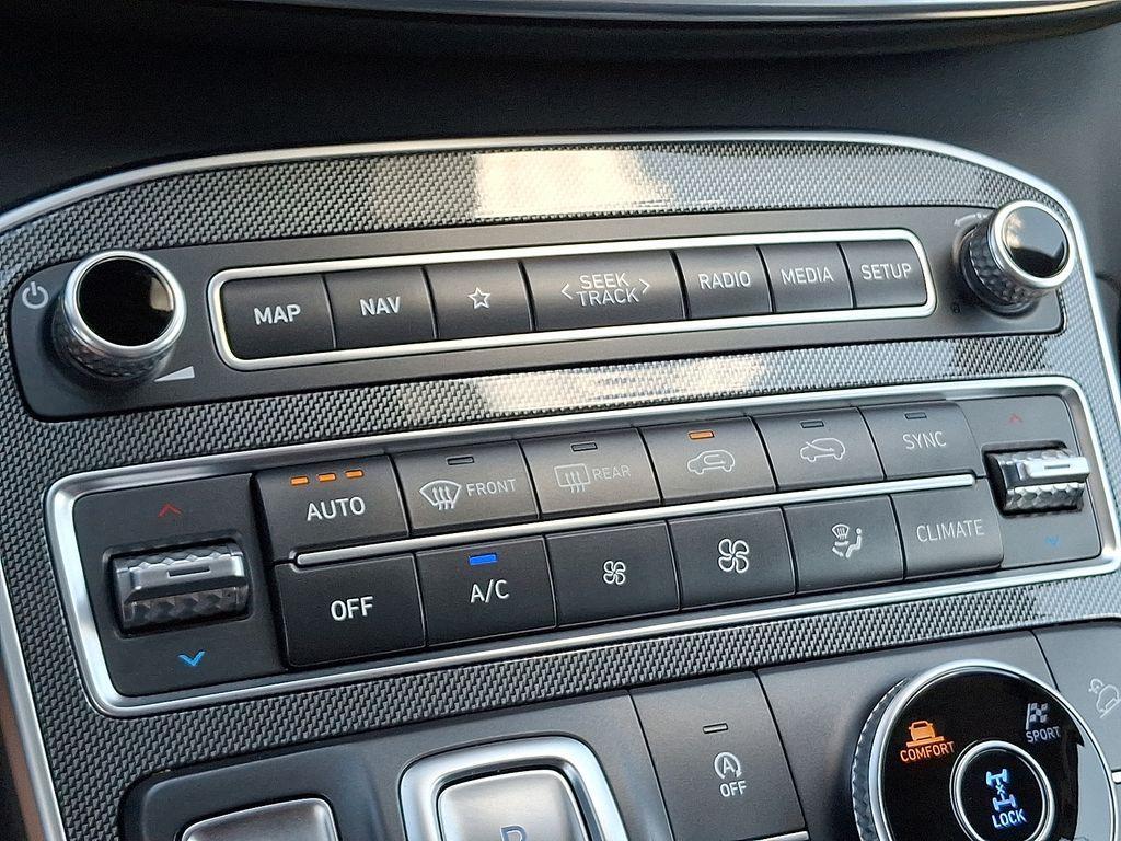 used 2022 Hyundai Santa Fe car, priced at $21,490