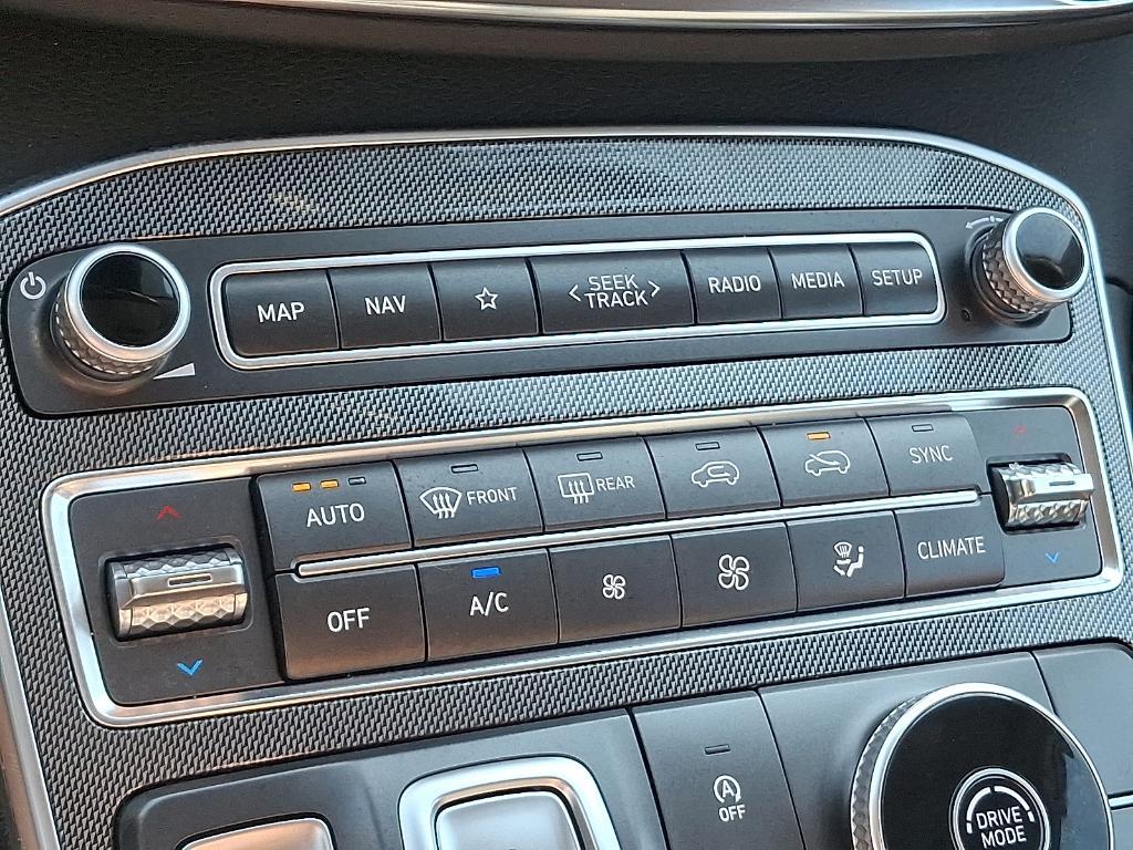 used 2023 Hyundai Santa Fe car, priced at $22,000