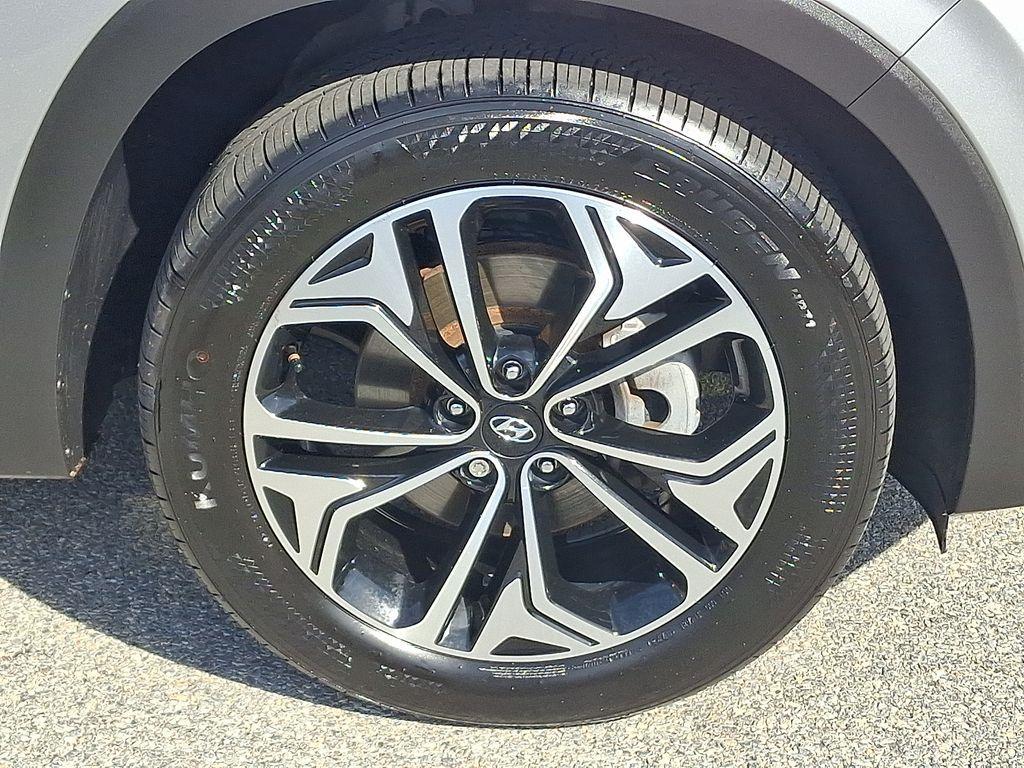 used 2020 Hyundai Santa Fe car, priced at $17,995