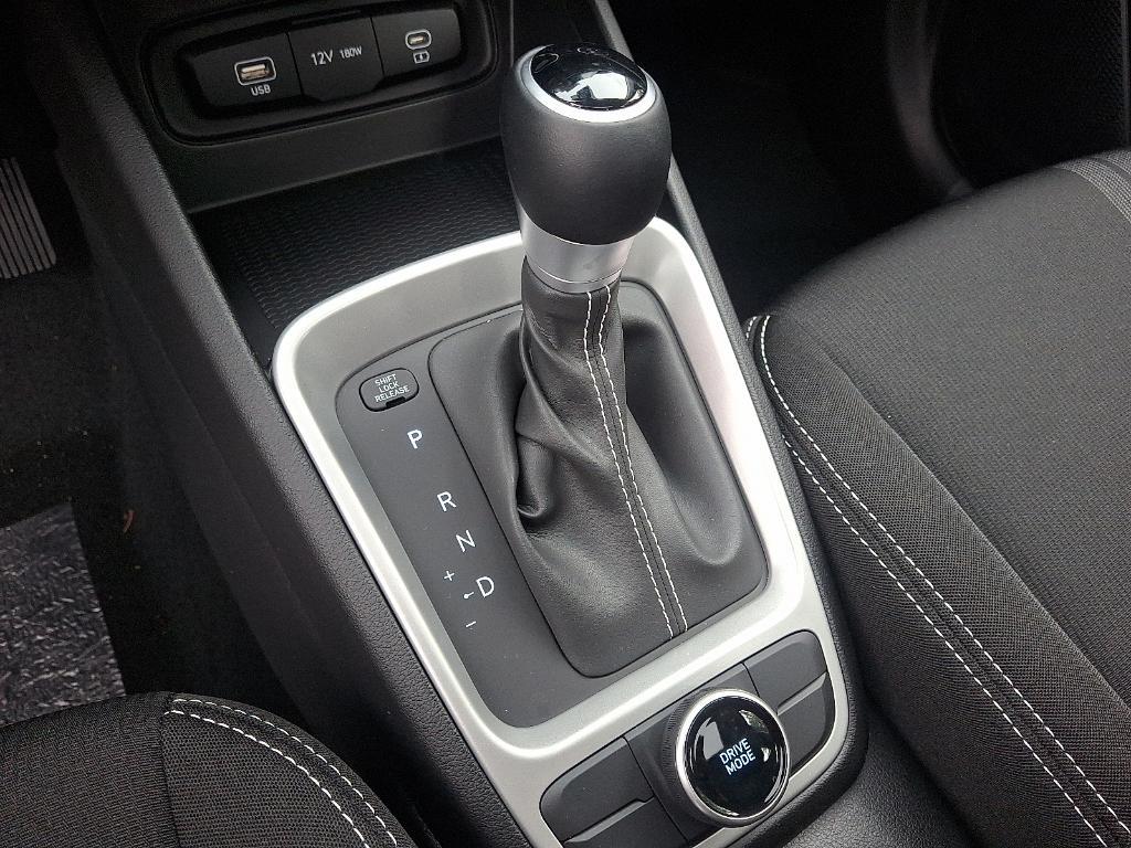 new 2025 Hyundai Venue car, priced at $24,320