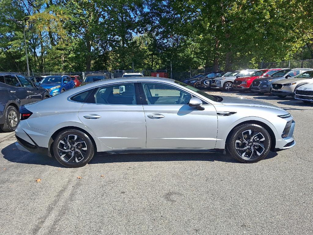 used 2024 Hyundai Sonata car, priced at $25,377