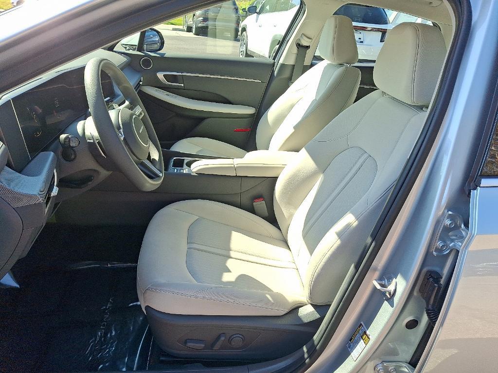 used 2024 Hyundai Sonata car, priced at $25,377