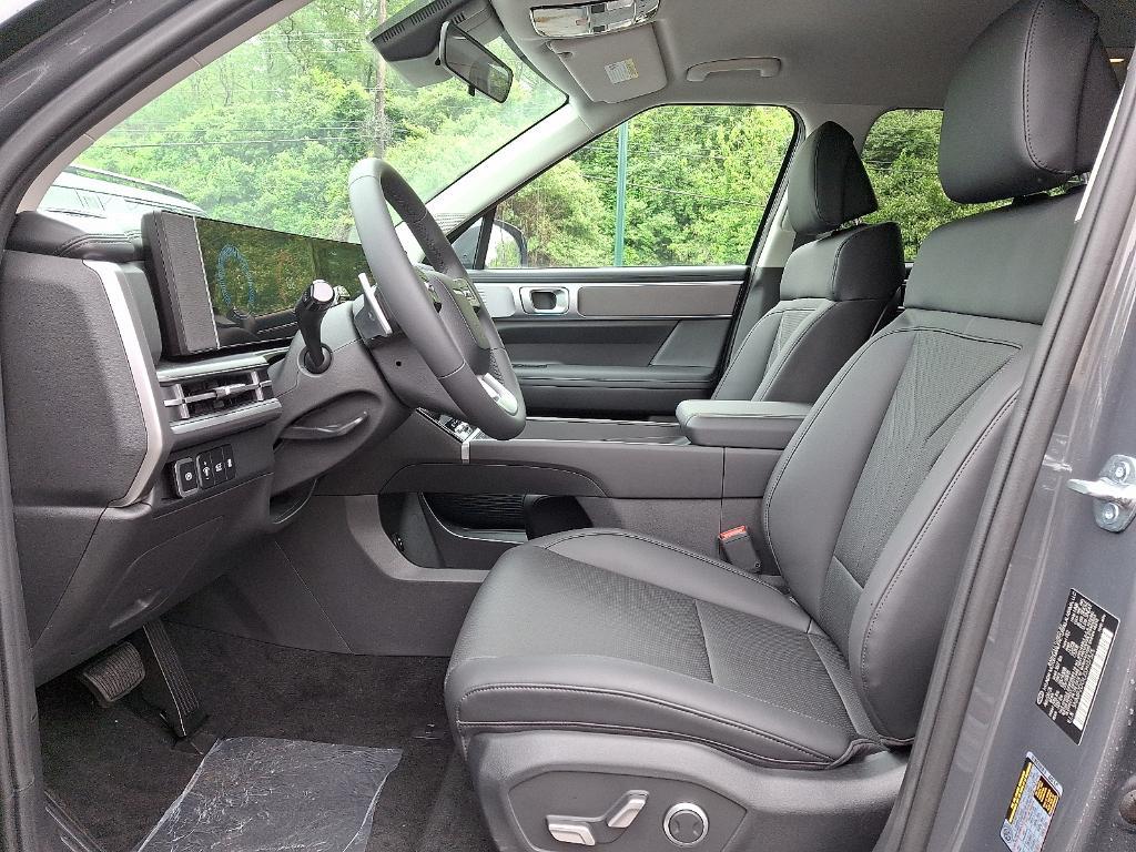 new 2025 Hyundai Santa Fe car, priced at $40,814