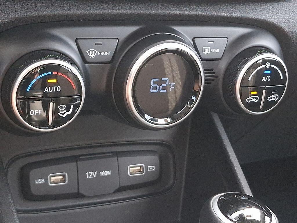 used 2022 Hyundai Venue car, priced at $16,777