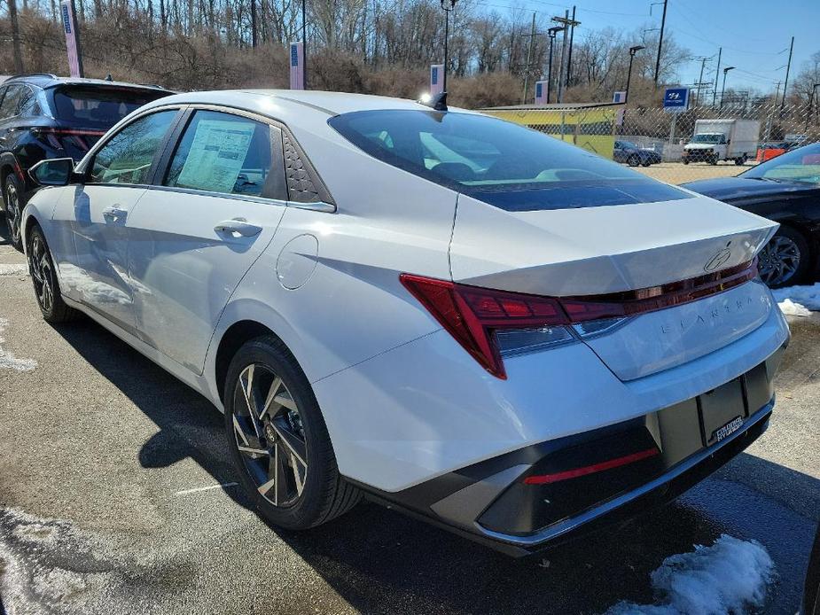 new 2024 Hyundai Elantra car, priced at $27,475