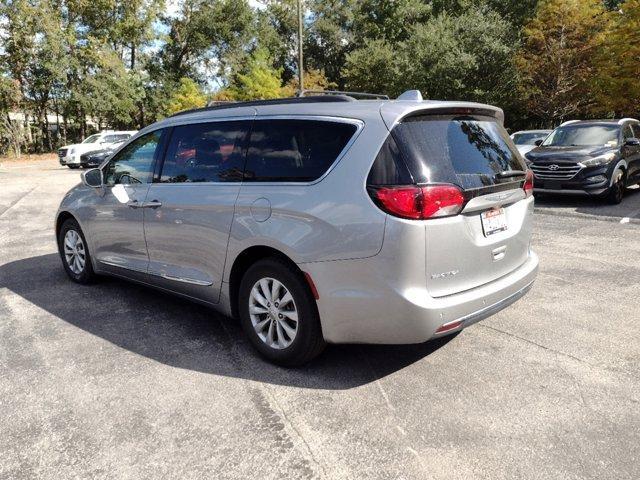 used 2017 Chrysler Pacifica car, priced at $14,121