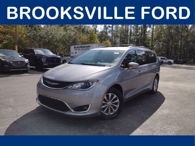 used 2017 Chrysler Pacifica car, priced at $14,121