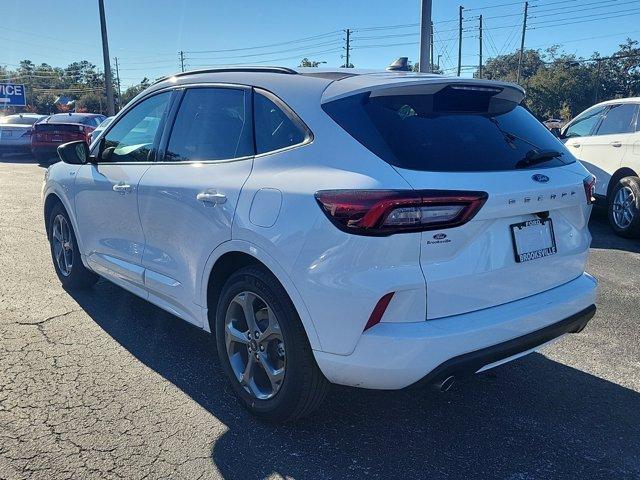 used 2023 Ford Escape car, priced at $20,921