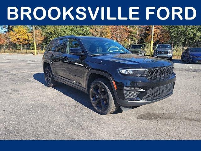 used 2023 Jeep Grand Cherokee car, priced at $28,523