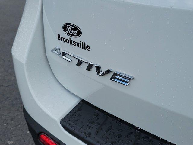 new 2025 Ford Explorer car, priced at $48,998