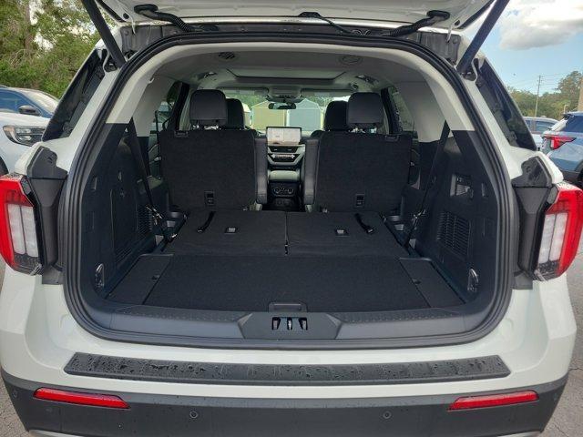 new 2025 Ford Explorer car, priced at $48,998