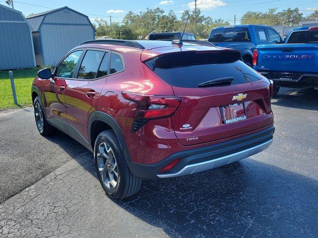 used 2024 Chevrolet Trax car, priced at $19,654