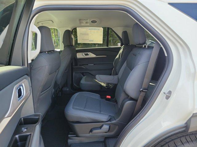 new 2026 Ford Explorer car, priced at $39,999