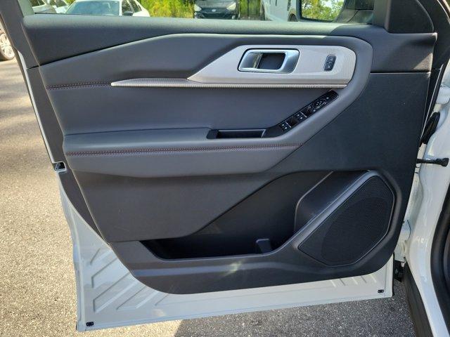 new 2026 Ford Explorer car, priced at $39,999