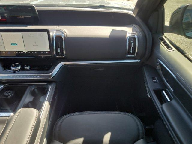 new 2025 Ford Expedition Max car, priced at $83,999