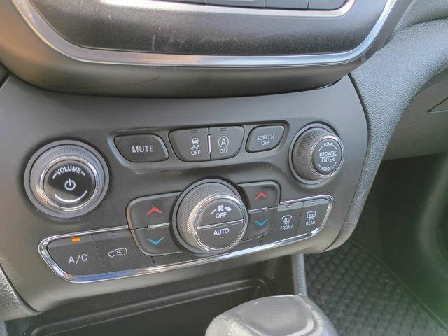 used 2022 Jeep Cherokee car, priced at $27,621
