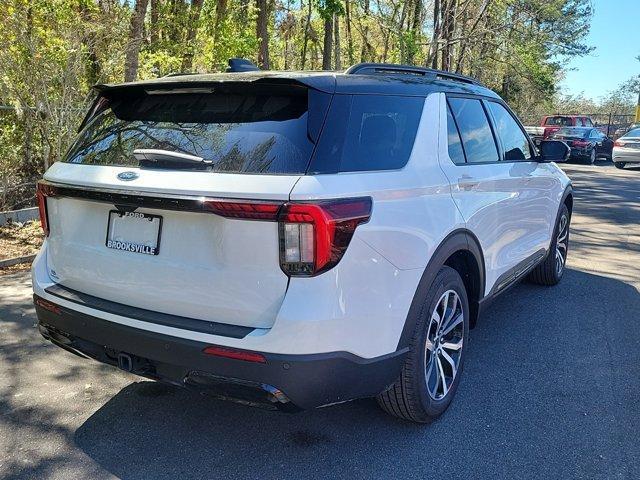 new 2025 Ford Explorer car