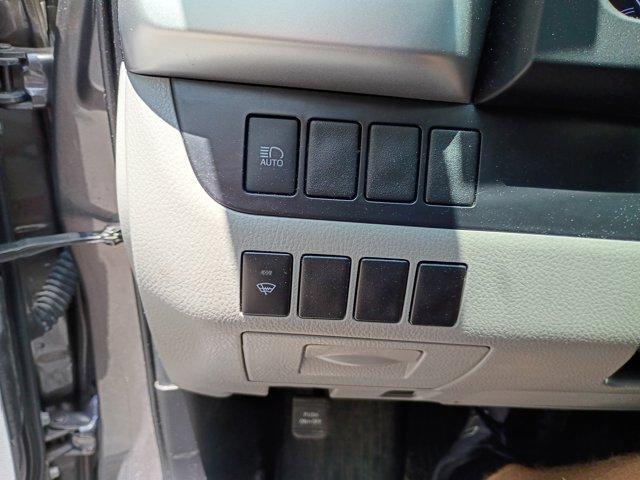 used 2019 Toyota Highlander car, priced at $21,421