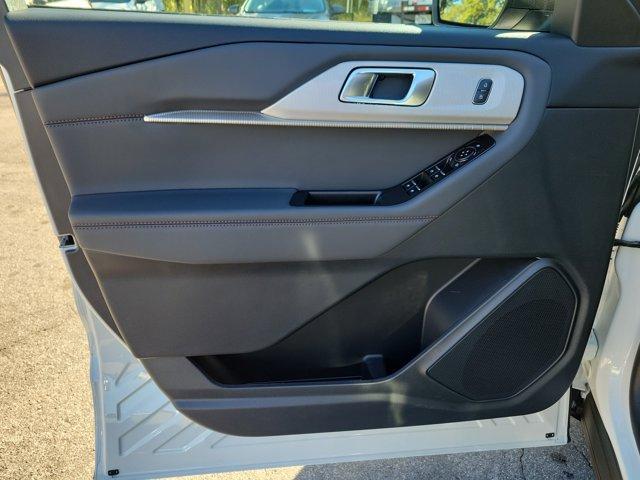 new 2026 Ford Explorer car