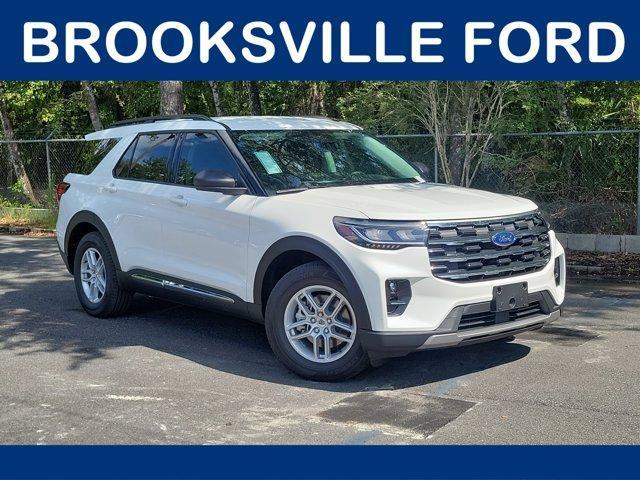 new 2025 Ford Explorer car, priced at $41,990
