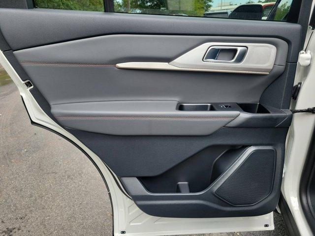 new 2025 Ford Explorer car, priced at $41,550