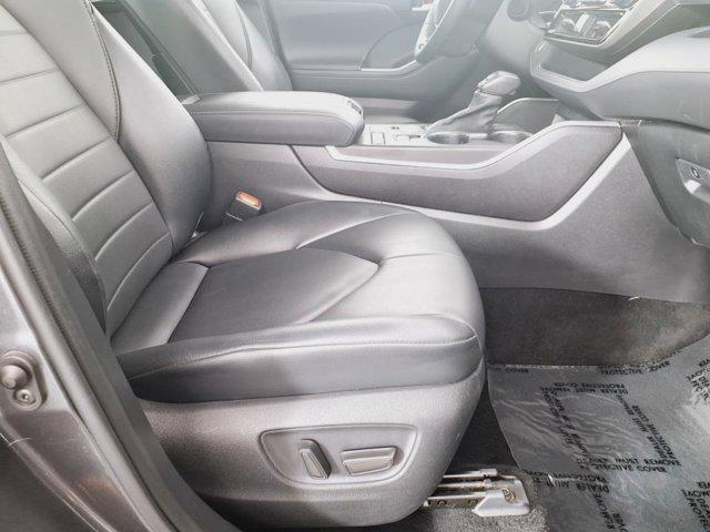 used 2021 Toyota Highlander car, priced at $32,477