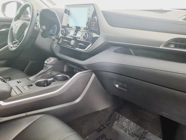 used 2021 Toyota Highlander car, priced at $32,477