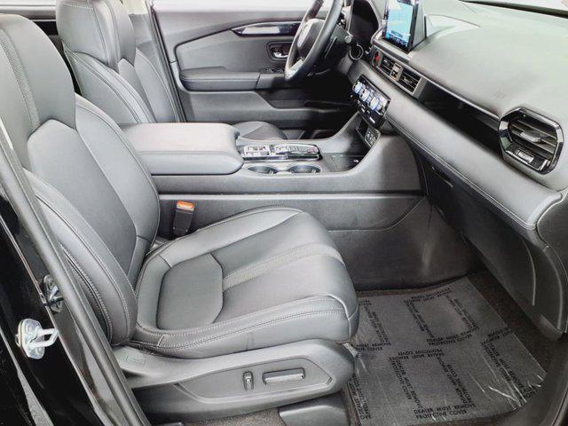 used 2023 Honda Pilot car, priced at $38,258