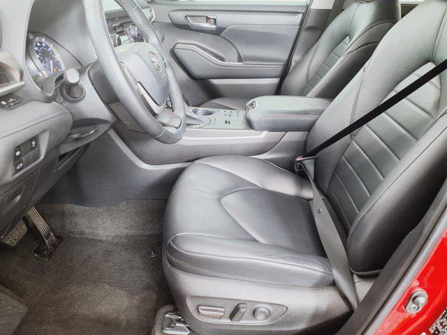 used 2023 Toyota Highlander car, priced at $35,377