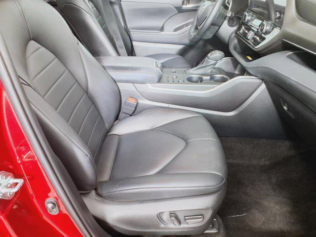 used 2023 Toyota Highlander car, priced at $35,377