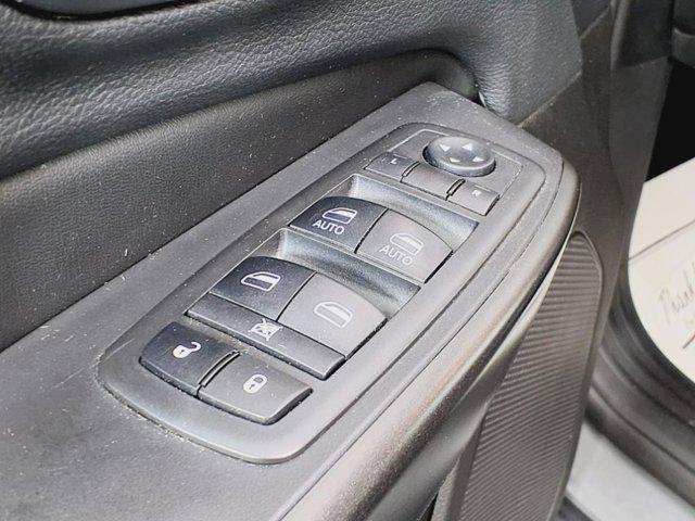 used 2019 Jeep Cherokee car, priced at $15,877