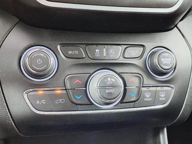 used 2019 Jeep Cherokee car, priced at $15,877