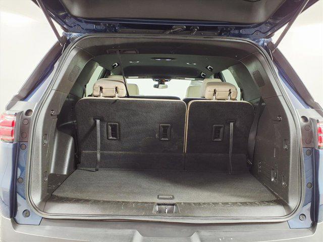 used 2022 Chevrolet Traverse car, priced at $19,977