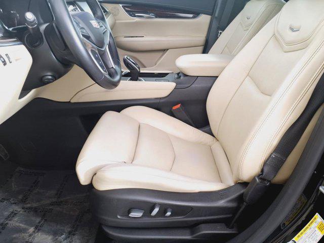 used 2017 Cadillac XT5 car, priced at $19,277