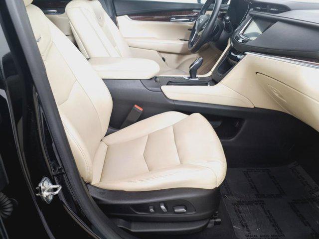 used 2017 Cadillac XT5 car, priced at $19,277
